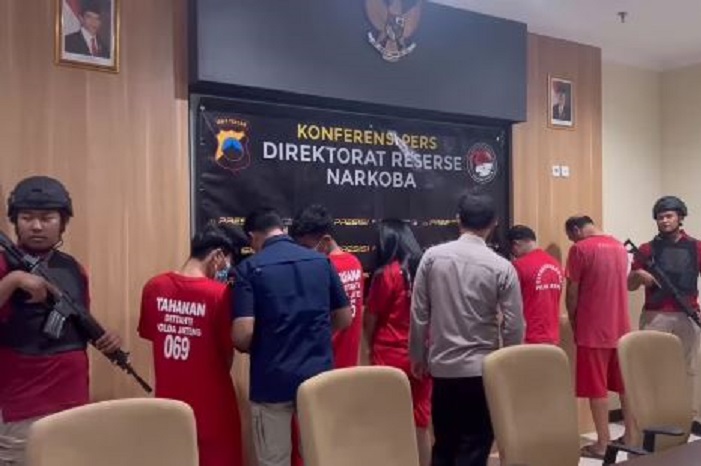 Direktorat Reserse Narkoba dan Satresnarkoba Jajaaran Polda Jateng Berrhasil mengngkap 218 kasus Narkoba. (Instagram.com/@humas_poldajateng) 
