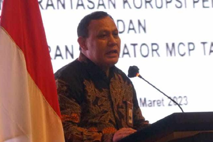 Ketua Komisi Pemberantasan Korupsi (KPK) Firli Bahuri. (Facebook.com/@Airlangga Hartanto)
