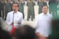 Presiden RI Joko Widodo bersama Menteri Pertahanan sekaligus presiden RI terpilih Prabowo Subianto. (Facebook.com @Prabowo Subianto)
